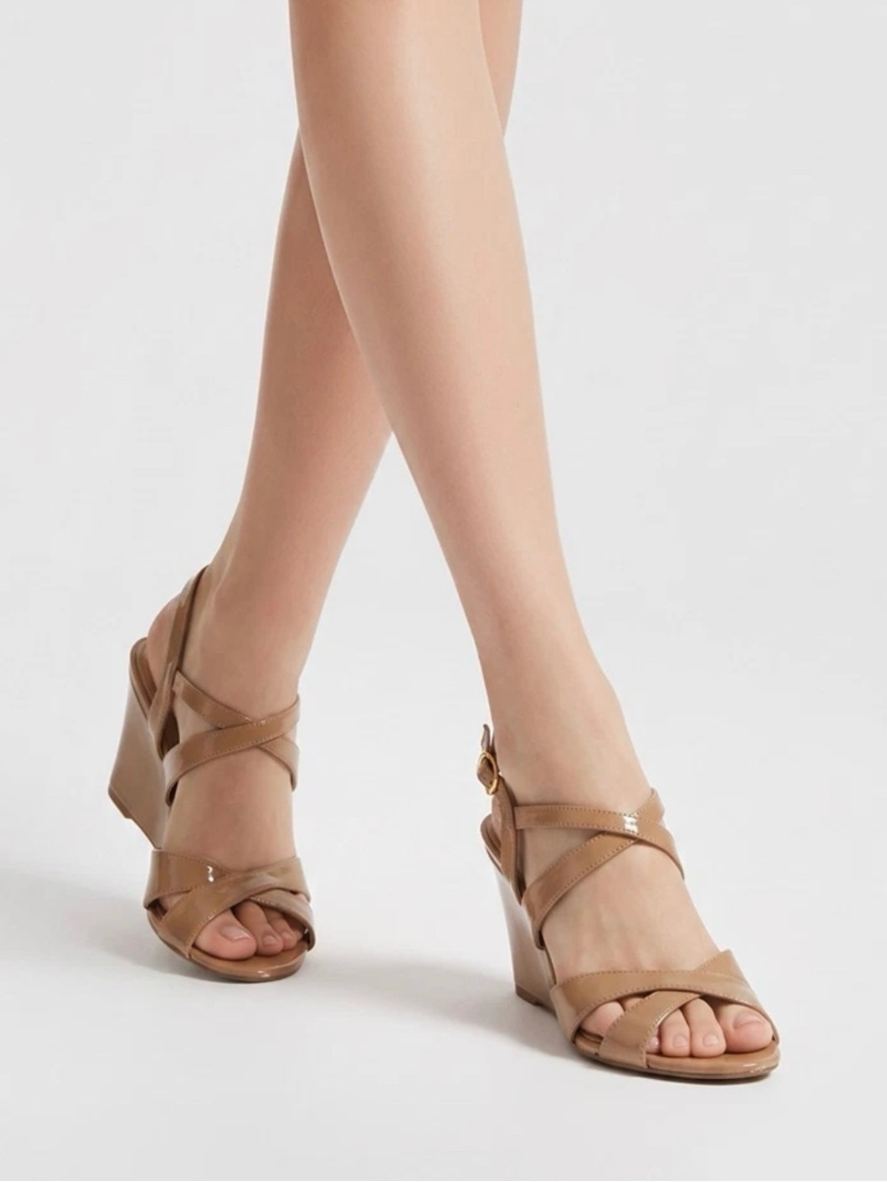 Liz Claiborne Beige Patent Leather Strappy Wedge Heels Ankle Strap Size 9 M